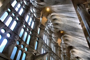 Detalle interior de la Sagrada Familia.
