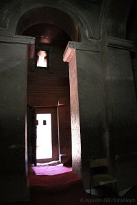 Interior vestíbulo de Bet Emmanuel.