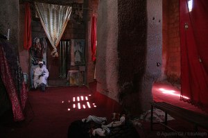 Interior de Bet Merkorios.