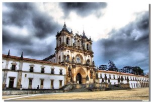 Fachada de la Iglesia de la abadía de Santa María d’Alcobaça.