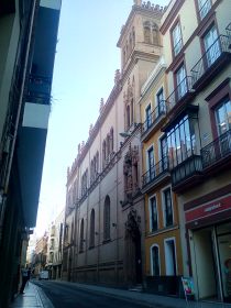 Fachada de la Capilla de los Luises