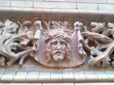 Detalle ladrillo tallado.