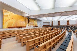 Interior Basílica de la Santísima Trinidad