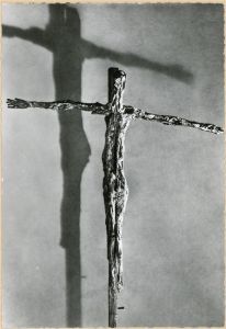 Crucifijo (1950) de Germaine Richier